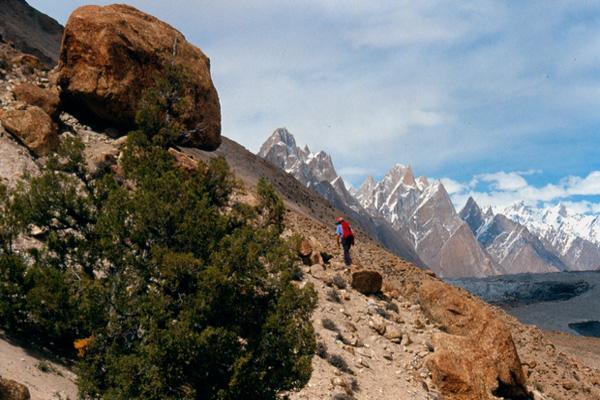 Proti skupini Trango